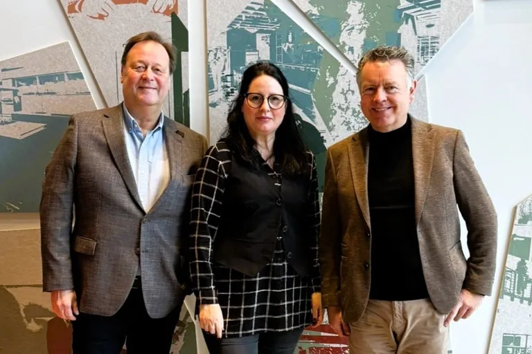 Unterhielten sich in der Garant-Zentrale: Arno Kloep, Sabina Settembrini und Meinolf Buschmann.