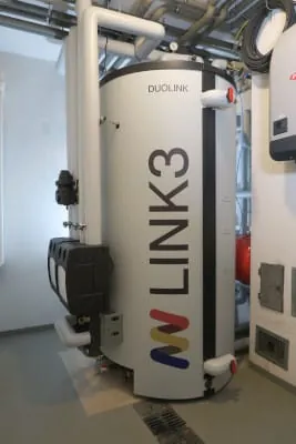 Der Duolink als zentraler Hocheffizienz-Schichtenspeicher punktet mit seiner Anschlussvielfalt sowie kompakten Abmessungen.