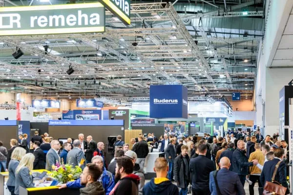 So volle Hallen wie auf der letzten Veranstaltung w&uuml;nschen sich Veranstalter und Aussteller auch f&uuml;r die SHK+E Essen 2026. Themen, um sich zu informieren, gibt es mehr als genug.