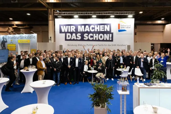 Der Branchenabend am zweiten Messetag am Stand des Fachverbands SHK NRW best&auml;tigte: &bdquo;Wir machen das schon!&ldquo;