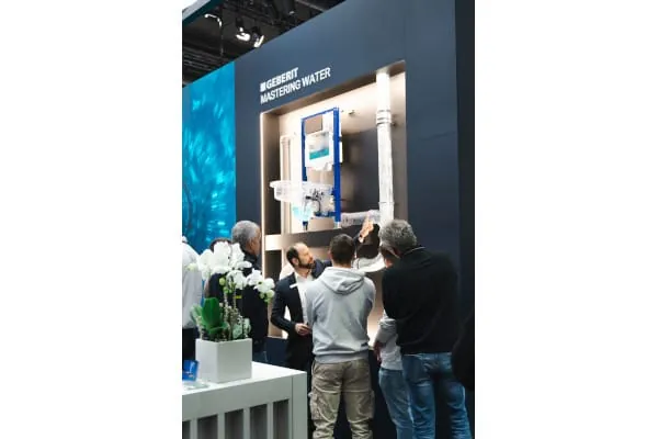 Mit technischem Know-how und funktionalem Design macht Geberit den Umgang mit Wasser einfach, sicher und effizient – im gesamten Sanitärsystem. Geberit nennt das Mastering Water.
