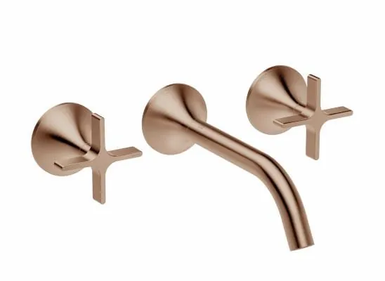 Die Verarbeitung von Echtmetall gehört zur gestalterischen DNA beider Unternehmen: Sowohl Jung als auch Dornbracht bieten seit jeher hochwertige Oberflächen an. Hier zu sehen: Vaia von Dornbracht und der flächenbündige Schalter LS Zero von Jung in Bronze gebürstet.