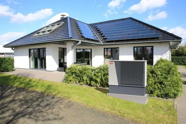 Fachwissen live: Wärmepumpen installieren – Praxisschulungen