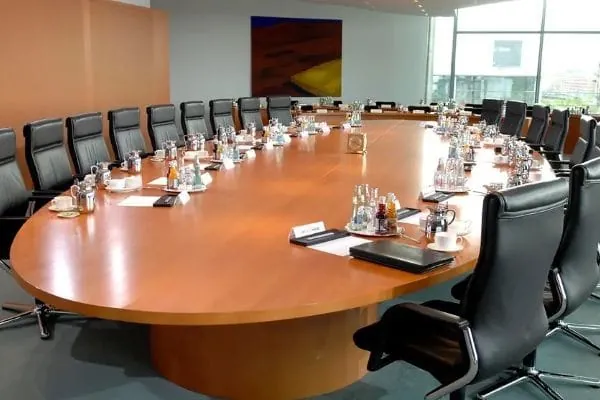 Geltendes GEG: Frist für 65-%-EE-Pflicht für Großstädte verschoben