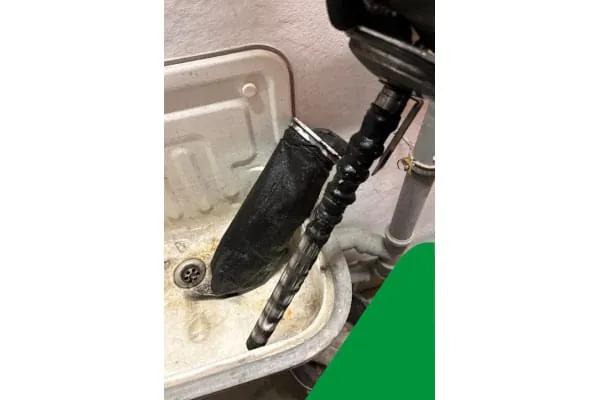 Ein Beispiel f&uuml;r sch&auml;dliches Magnetit im K&uuml;hlwasser.