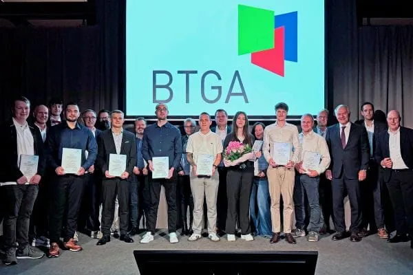 Der BTGA zeichnete die besten Auszubildenden der TGA-Branche des Pr&uuml;fungsjahrgangs 2025 in der Eventlocation "G&uuml;terbahnhof Bad Homburg" aus.