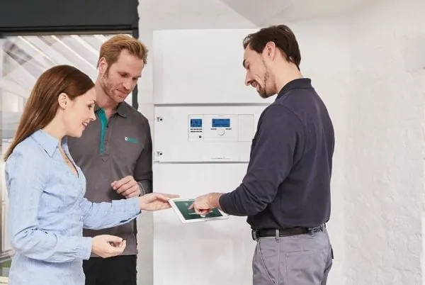 Installateure schlagen den Staat 3:1 bei Kundenberatung