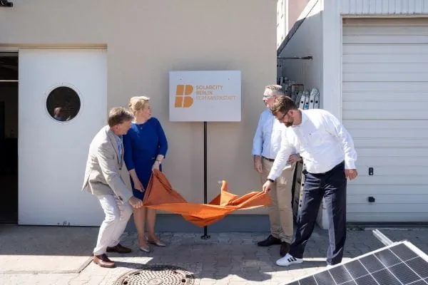 Gemeinsame Initiative von SHK- und Elektro-Innung Berlin: Die KlimaWerkstatt ist seit 2024 Teil des Aktionsprogramms Handwerk und wird im Rahmen des Masterplans Solarcity gef&ouml;rdert.