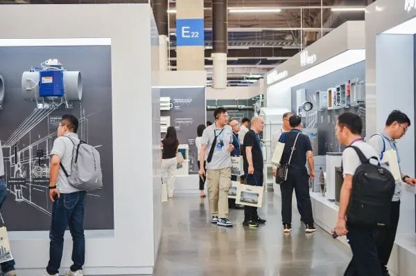 Im Customer Experience Center des neuen Asia Pacific Innovation Headquarters präsentiert TROX seine Systemlösungen für die Raumlufttechnik und schafft Raum für den direkten Austausch mit Kunden und Partnern.