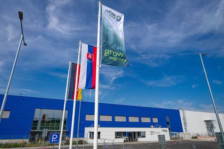 Das neue Werk ist spezialisiert auf die Herstellung von Warmwasserspeichertanks. Rimavská Sobota ist der achte Produktionsstandort der reflexGroup weltweit.