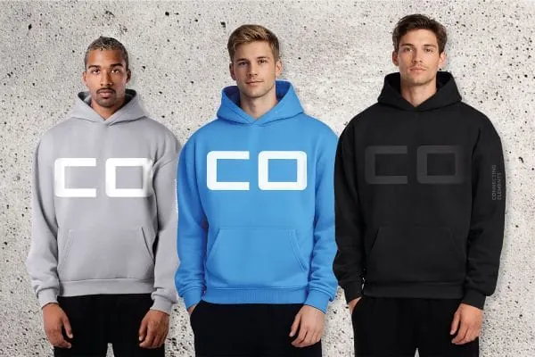 Die Kollektion reicht von T-Shirts bis Hoodies in den Größen S bis XXL und setzt farblich klare Akzente.