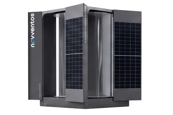 Vertikalachsen-Windturbine mit integrierten PV-Modulen