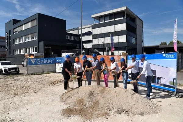 Gruppenbild vom Spatenstich am 13.Juli 2026.