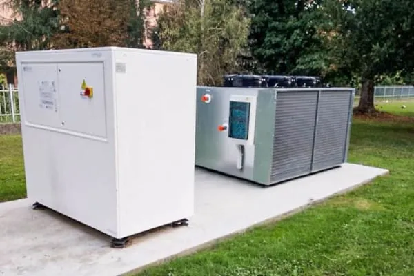 Teon-Hochtemperatur-Wärmepumpe T140-DC Air in Split-Ausführung.