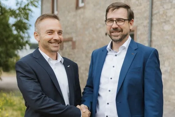 Martin Babczyk, Geschäftsführer der Systemair GmbH, gemeinsam mit Benjamin Klasen, Geschäftsführer der Systemair Deutschland GmbH.