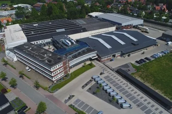 Luftbild vom Br&ouml;tje-Standort in Rastede