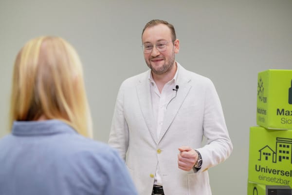 Julian Höhner, Geschäftsführer tecalor, sieht das Unternehmen für die Zukunft gut aufgestellt. Mit der neuen Strategie will tecalor seinen Partnerbetrieben im Markt vor allem in Sachen Digitalisierung Hilfestellung leisten.